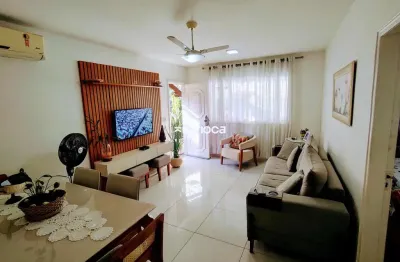 Casa de rua, linear, próximo ao centro da freguesia, aceitando financiamento.