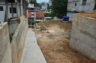 Oportunidade única para investidores e construtores na freguesia!