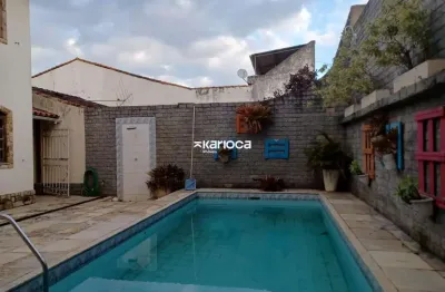 Aconchegante casa no condomínio gramado no coração da taquara.