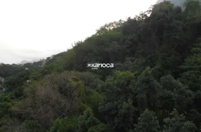 Apartamento totalmente indevassável, com vista para o cristo redentor