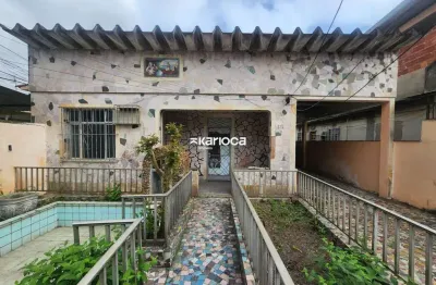 Casa com 2 quartos à venda na Rua Iranduba, 214, Cordovil, Rio de Janeiro
