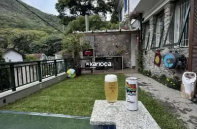 Apartamento à venda no cosme velho, um verdadeiro refugio, um oásis de tranquilidade