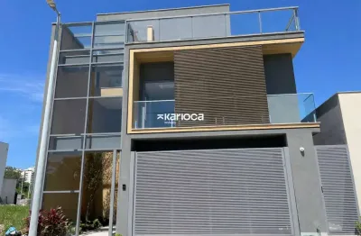 Casa 4 quartos (1 revertido em escritorio) 388m2 - alto padrão em condomínio - *aceito permuta*