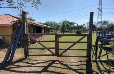 Sítio à venda com 2 quartos, sendo 2 suítes, em buru, salto - sp