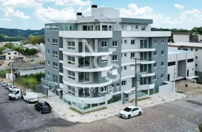 Apartamento de 03 dormitórios no bairro centro em flores da cunha