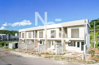 Sobrado de 02 dormitórios no parque dos pinheiros em flores da cunha