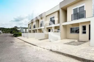 Sobrado de 02 dormitórios no Parque dos Pinheiros em Flores da Cunha