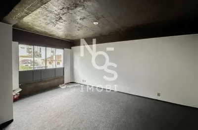Sala comercial com 01 banheiro - localizado no cnetro de caxias do sul