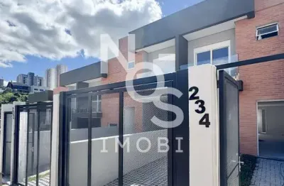 Sobrado de 03 dormitórios localizado no bairro cristo redentor