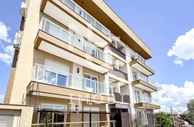 Apartamento de 03 dormitórios no bairro centro em flores da cunha