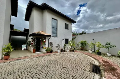 Linda casa em condomínio fechado 3 dormitórios em ribeirão dos porcos atibaia sp