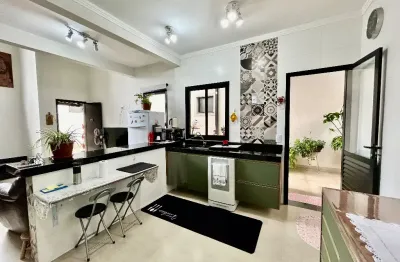 Linda casa em condomínio fechado 3 dormitórios em ribeirão dos porcos atibaia sp