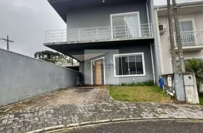 Sobrado no cachoeira 3 quartos sendo 2 suítes e 3 vagas para garagem