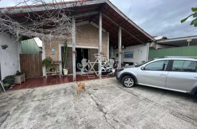 Casa à venda, 350m da praia, 03 dormitórios, sendo 01 suíte + edícula, jardim aruan, caraguatatuba,