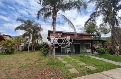 Casa e terreno a venda (2 lotes foram unificados), condomínio fechado, frente mar, portal patrimoni