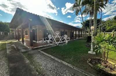 Excelente  casa localização na praia da maranduba em ubatuba, imóvel a cerca de 200 metros da praia
