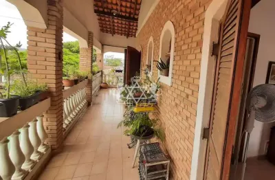 Sobrado + edícula à venda no jardim jaqueira, com entradas independentes - caraguatatuba, litoral n