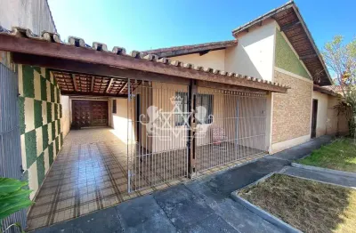 Casa com 3 quartos à venda na Avenida Carlos de Almeida Rodrigues, 781, Indaiá, Caraguatatuba