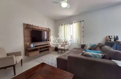 Sobrado à venda com todos os móveis em massaguaçú, caraguatatuba, sp.