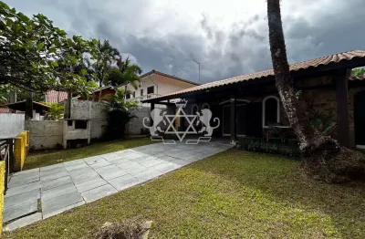 Casa à venda, 3 dormitórios sendo 1 suite com 157m² / at, no cond  verde mar, caraguatatuba, sp.