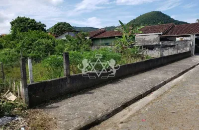 Terreno com 250m à venda, escritura definitiva, próximo a praia martin de sá caraguatatuba, sp