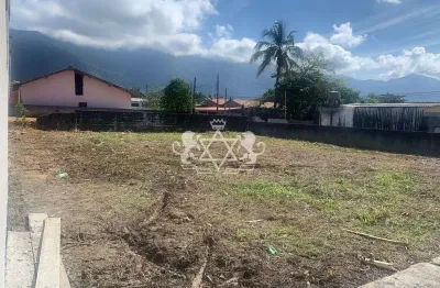 Ótima oportunidade de terreno à venda para construir ou investir c/ 530 m2 no bairro do getuba em c
