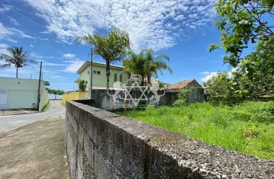 Ótimo terreno à venda no jardim britânia, 50 metros da praia,  próximo ao shopping e diversos outro