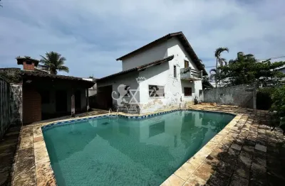 Sobrado à venda, com 780 m2 aréa total, 3 dorm sendo uma suíte, 300 metros da praia, massaguaçu, ca