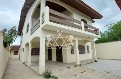 Belíssimo sobrado com 03 dormitórios com 01 suíte, churrasqueira com fogão a lenha, garagem para 05