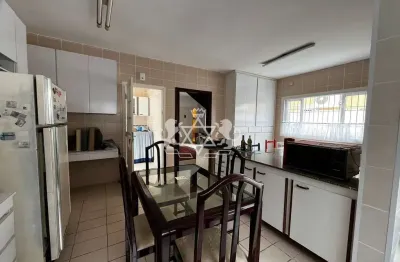 Casa à venda, 250 mts da martim de sá, caraguatatuba, sp