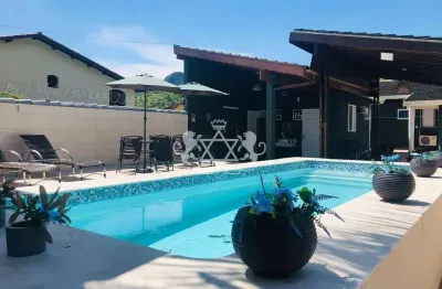 Casa com 5 quartos à venda no Jardim Casa Branca, Caraguatatuba 
