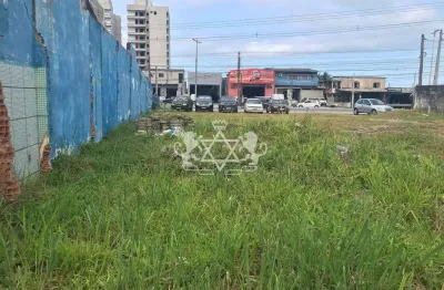 Terreno à venda no Jardim Britânia, Caraguatatuba 