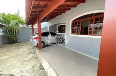 Casa com 3 quartos à venda na Rua Rogério Silva Pinto, 138, Travessão, Caraguatatuba