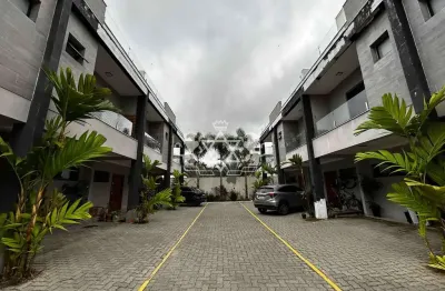 Casa sobrado triplex a venda, 100 metros da praia, vista mar, 2 suítes, massaguaçu, caraguatatuba,