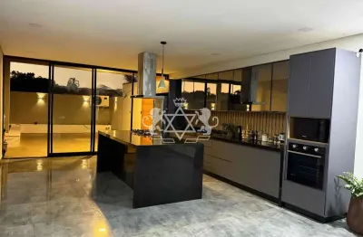 Sobrado de alto padrão com ponto comercial à venda no travessão – caraguatatuba/sp