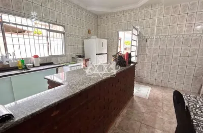 Casa com 3 quartos à venda na Rua Castro Alves, 359, Canto do Mar, São Sebastião