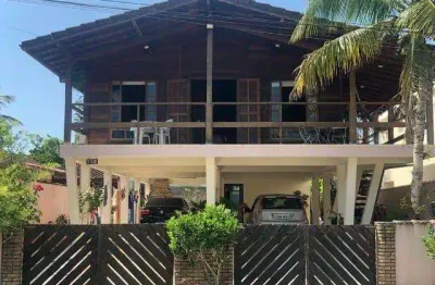 Otima oportunidade de imovel a venda para morar ou investir c/ 290 m2 no bairro da massaguacu em caraguatatuba. agende a sua visita.