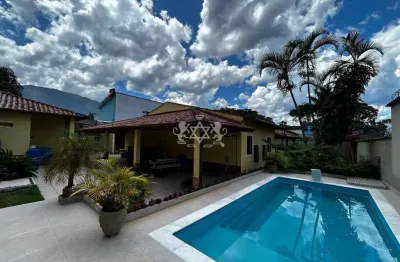 Oportunidade unica - casa a venda com 2 ediculas, 100 metros da praia com  700 m2 /at, ampla area de lazer com piscina massaguacu, caraguatatuba, sp.