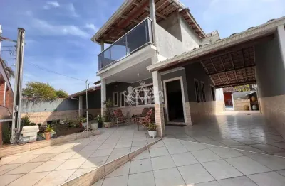Casa a venda c/04 dormitorios , 2 suites, sendo 01 c/ banheira e area total de 360m2 em pontal de santa marina, caraguatatuba sp