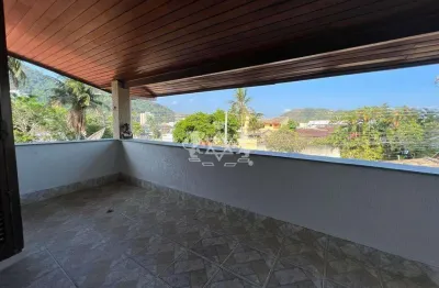 Casa com 5 quartos à venda na Avenida Lucas Nogueira Garcez, 66, Sumaré, Caraguatatuba