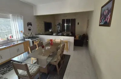 Casa com 3 quartos à venda no Perequê Mirim, Caraguatatuba 