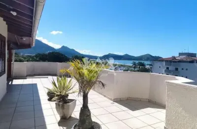 Cobertura a uma quadra da praia a venda, na praia do indaia, em caraguatatuba, litoral norte de sao paulo