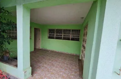 Casa com perfil residencial e comercial no centro de caraguatatuba, litoral norte de sao paulo, otimo investimento