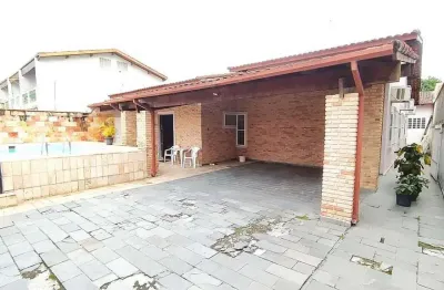Casa 3 dormitorios (sendo 1 suite) a venda, sumare, caraguatatuba, sp - piscina, churrasqueira - terreno de 450m2 - aceita financiamento