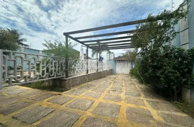 Casa com 4 quartos à venda no Martim de Sá, Caraguatatuba 