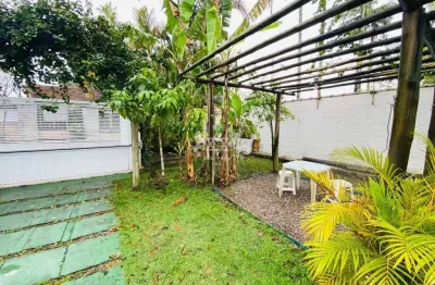 Casa com 7 quartos à venda no Centro, Caraguatatuba 