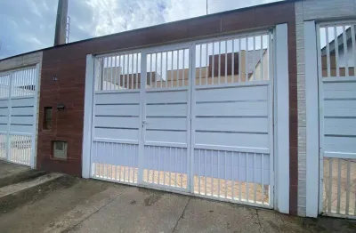 Casa a  venda na  praia maranduba com  piscina, churrasqueira, tres dormitorios  (01 suite), excelente praia  p/  as criancas - litoral norte, ubatuba - sp