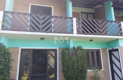 Sobrado a venda, com 3 dormitorios e 3 banheiros na martim de sa, caraguatatuba, sp