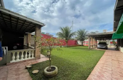 Belissima casa a venda na martim de sa, com 3 dormitorios, sendo 1 suite, hidro, edicula, piscina, 15 vagas de garagem, portao eletrico,
