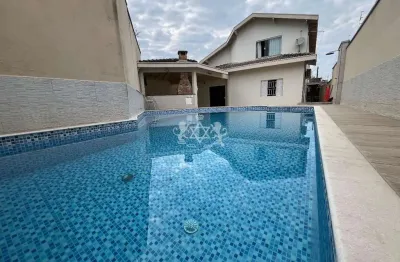 Casa sobrado, com piscina e area gourmet, jardim primavera em caraguatatuba